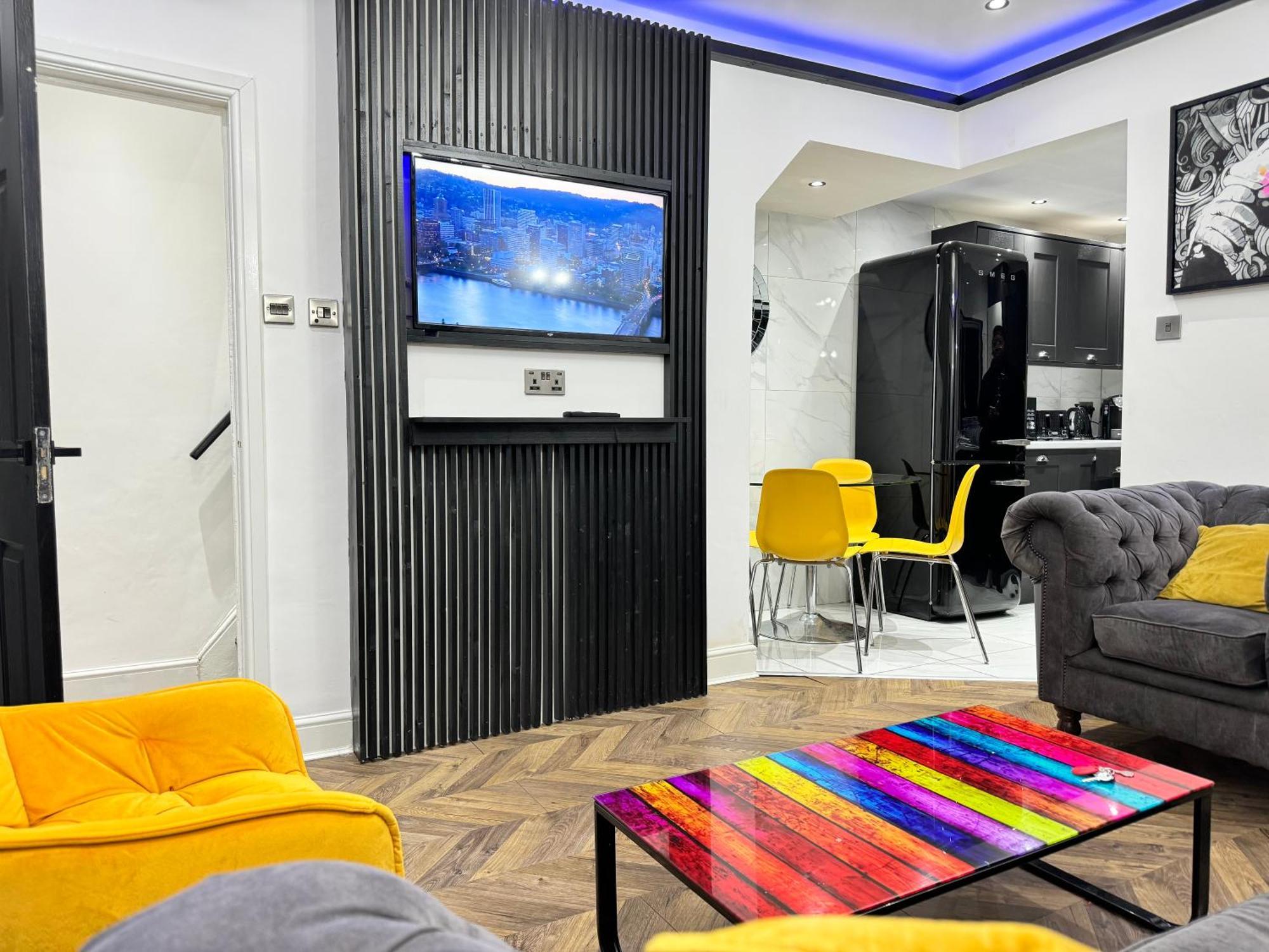 4 Bed 4 Bath House With Free Parking, 5 Mins To Lfc And 15 Mins To City Centre ليفربول المظهر الخارجي الصورة